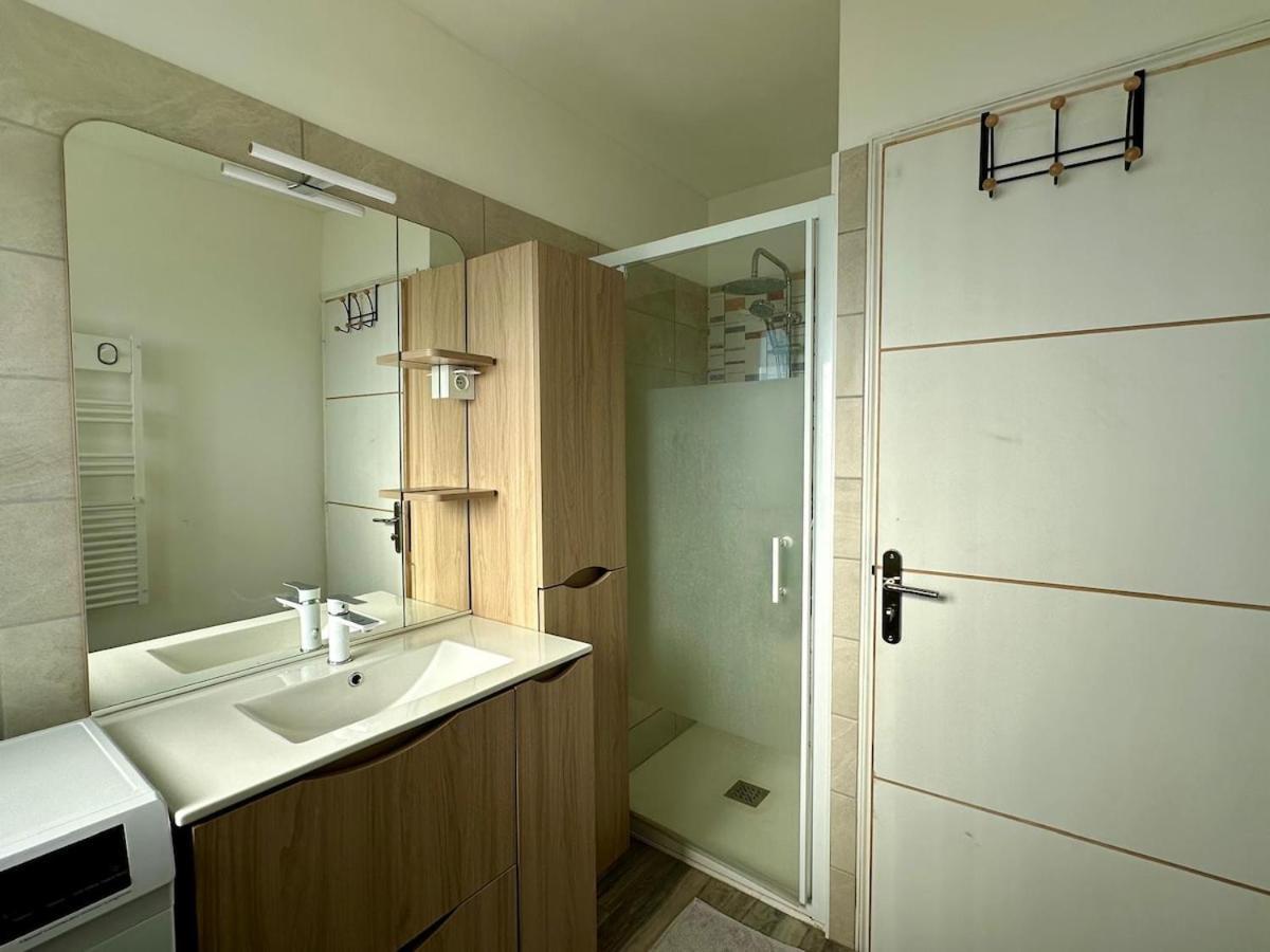 - Port Appartement Fréjus
